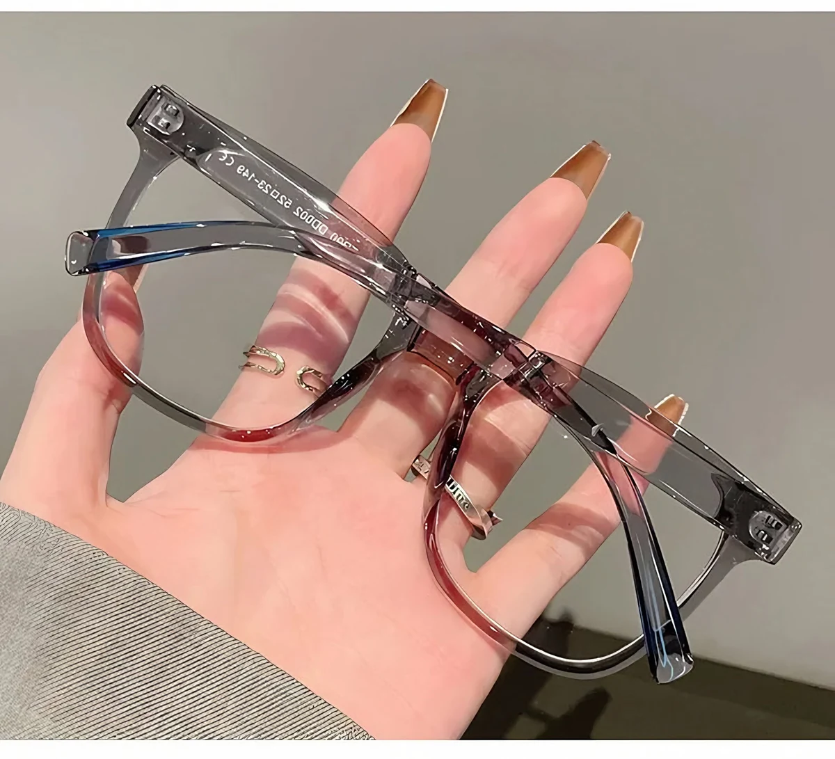 Eterlens折りたたみ式ブルーライトカット老眼鏡| 掛けてはおしゃれ、畳んではコンパクト | 小顔効果の | ブルーライトカット | Wellington FoldLite 商品説明画像 25