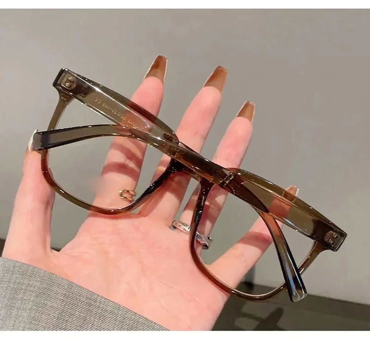Eterlens折りたたみ式ブルーライトカット老眼鏡| 掛けてはおしゃれ、畳んではコンパクト | 小顔効果の | ブルーライトカット | Wellington FoldLite 商品説明画像 29