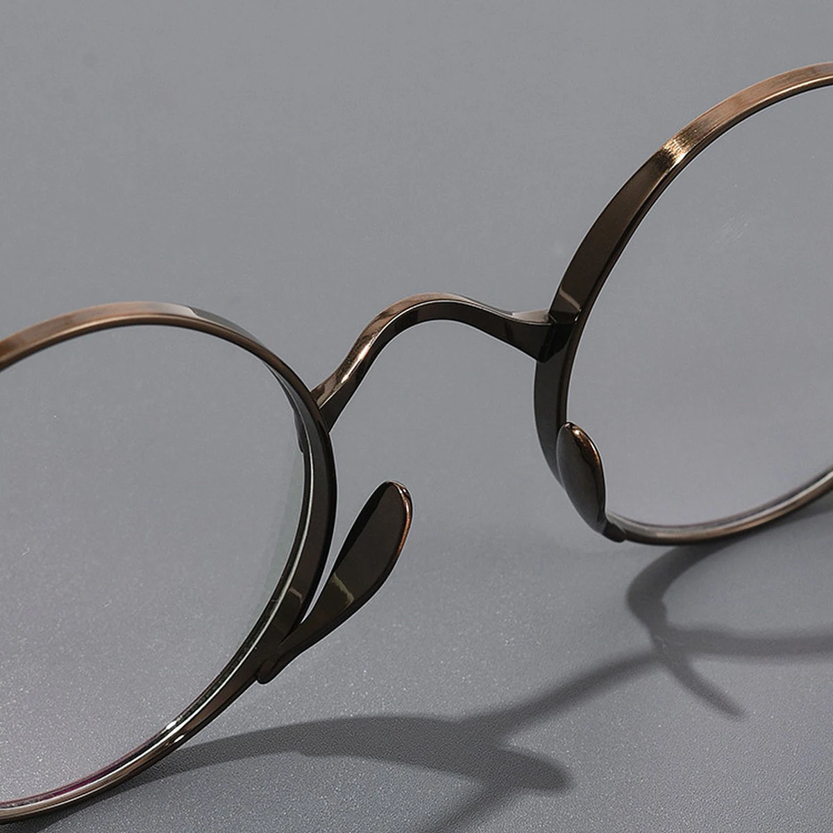 【時の円環・8.8g耐衝撃】Eterlens 職人魂が宿る『刻』コレクション | 純チタン製 極細レトロラウンド | 掛けていることを忘れる軽さ|度付き対応メガネ - 商品画像 6/19 (Round RxReady)