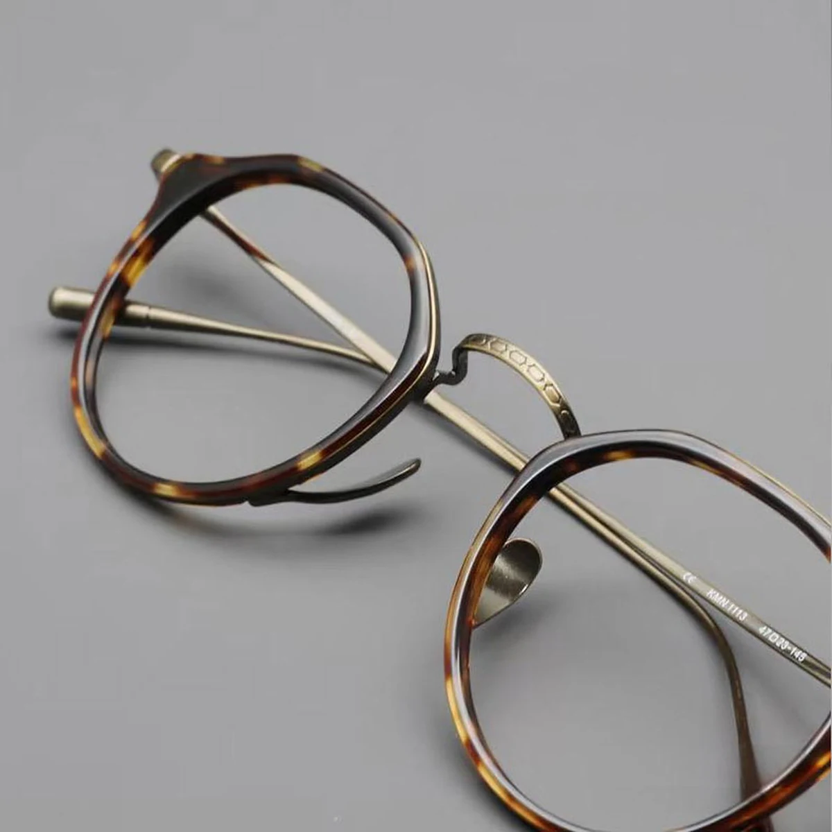 CROWN | 10g 超軽量チタンスプラウトパットメガネ | 匠の技が光る一本 | Wellington RxReady - 商品画像 9/15