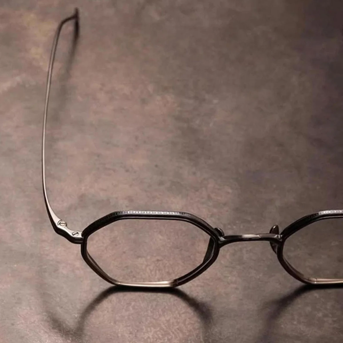 Eterlens | 16g βチタンフレーム【AXIS-8】| 精密工学が生んだオクタゴンデザイン | 究極のフィット感 | 近視・乱視・老眼 カスタム対応| 匠の技が光る一本 - 商品画像 9/14 (Round RxReady)