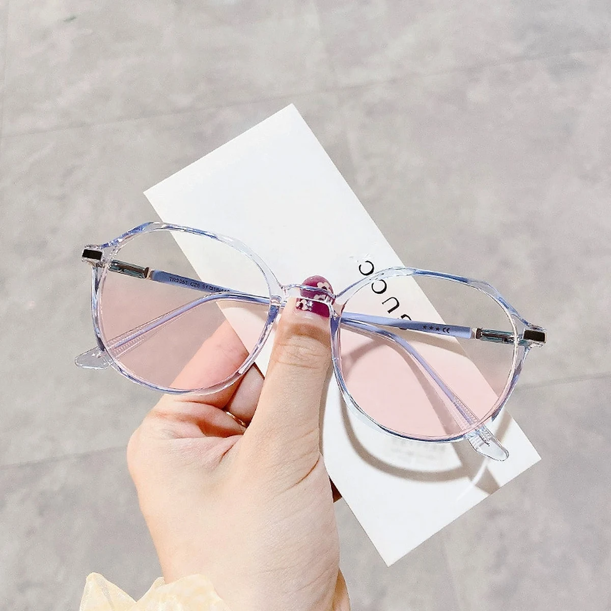 【ピンク系ライトレンズ・すっぴん美人】Eterlens 11g レディース メガネ ｜TR90×メタル軽量フレーム｜血色感アップ・顔まわりをすっきり見せる印象の女性専用設計 - 商品画像 9/11 (Round RxReady)