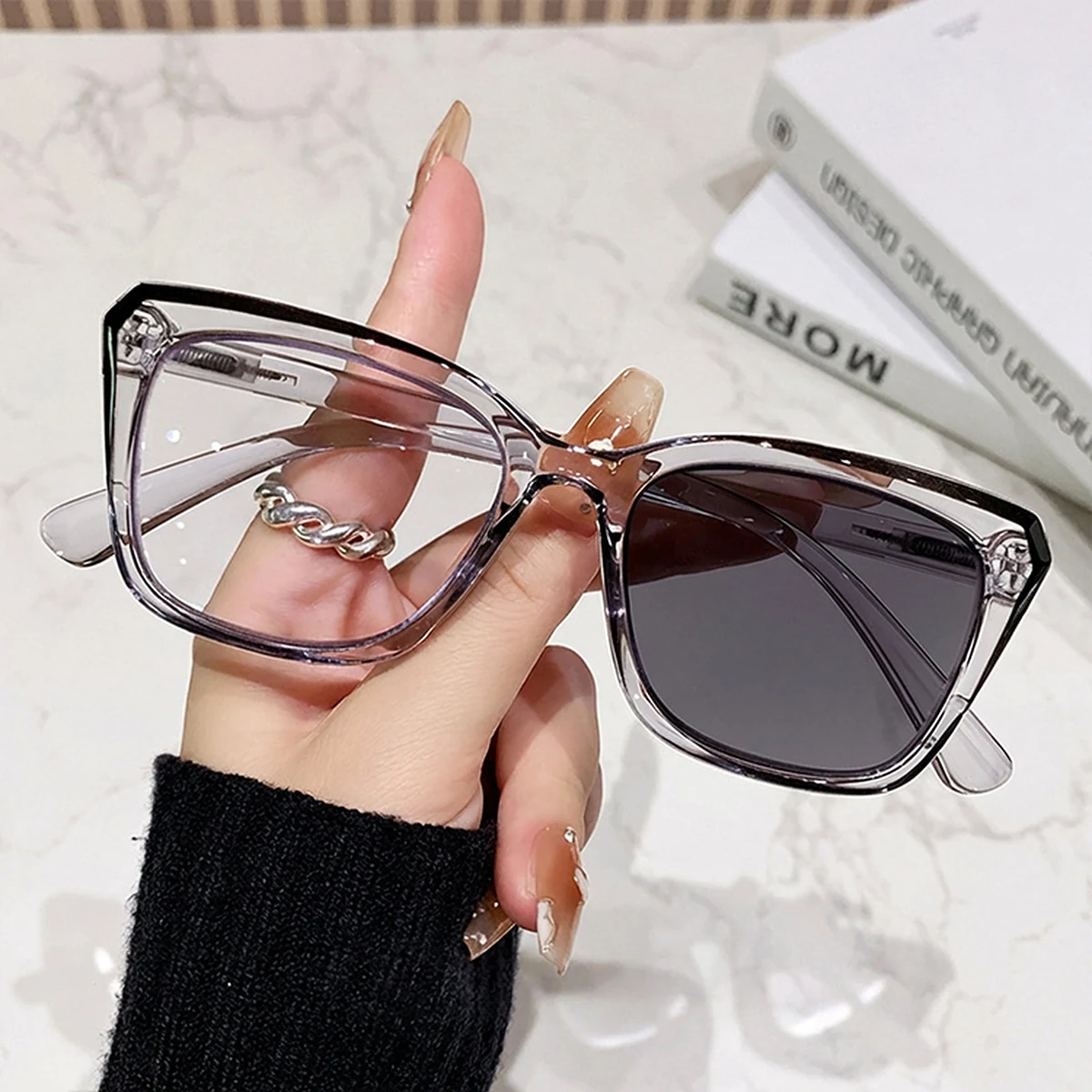 【－5歳の若見え】Eterlens 遠近両用老眼鏡0〜1.75 小顔効果・遠近両用】Eterlens 老眼鏡 おしゃれ フォックス型｜Eterlens