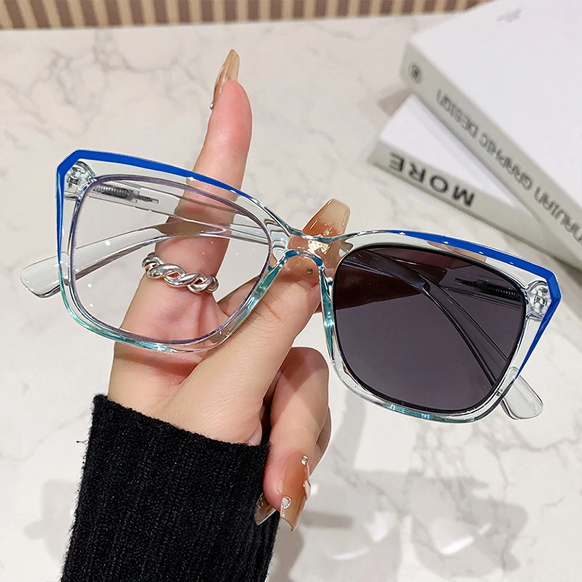 小顔効果・遠近両用】Eterlens 老眼鏡 おしゃれ フォックス型｜Eterlens