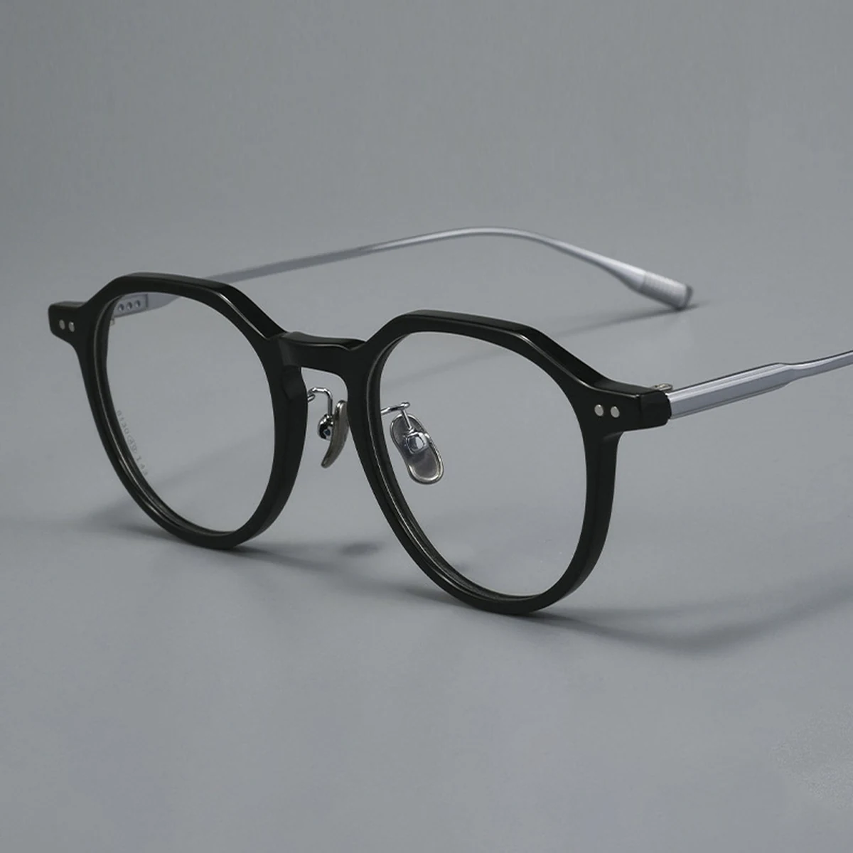 【小顔効果・ミニマルデザイン】Eterlens 度付きメガネ クラウンパント | 13.4g超軽量アセテート×チタン | 洗練されたヴィンテージ調・男女兼用 - 商品画像 11/15 (Round RxReady)