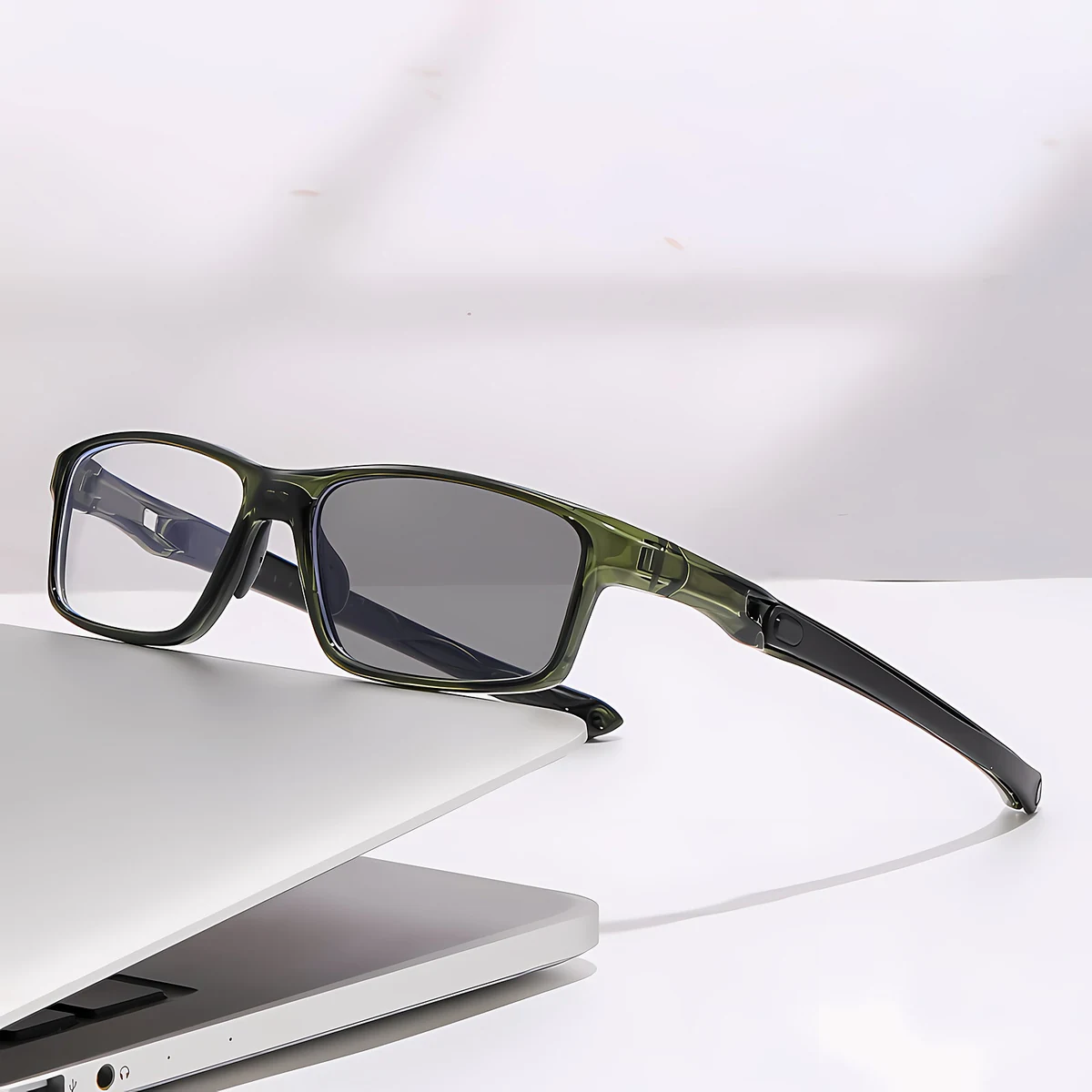 Eterlens 変形するアイウェア【THE CONNECT】| 激しい動きでも絶対に落ちない。| 遠近両用・調光・ブルーライトカットの全部入り - 商品画像 14/14 (Square Progressive)