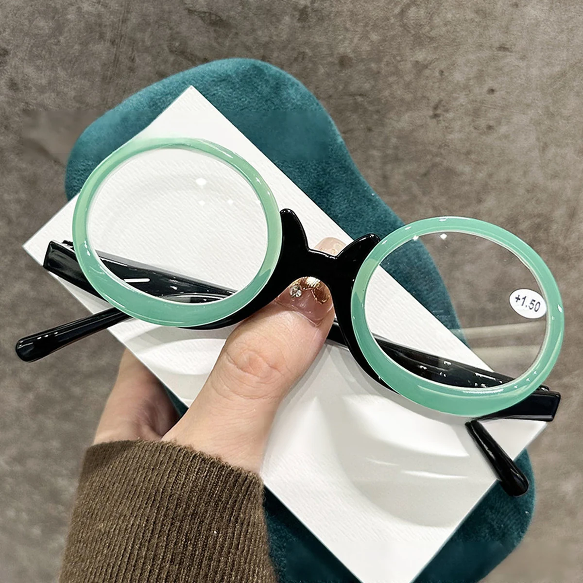 跳ね上げ式老眼鏡 | Round BlueGuard - 商品画像 6/13