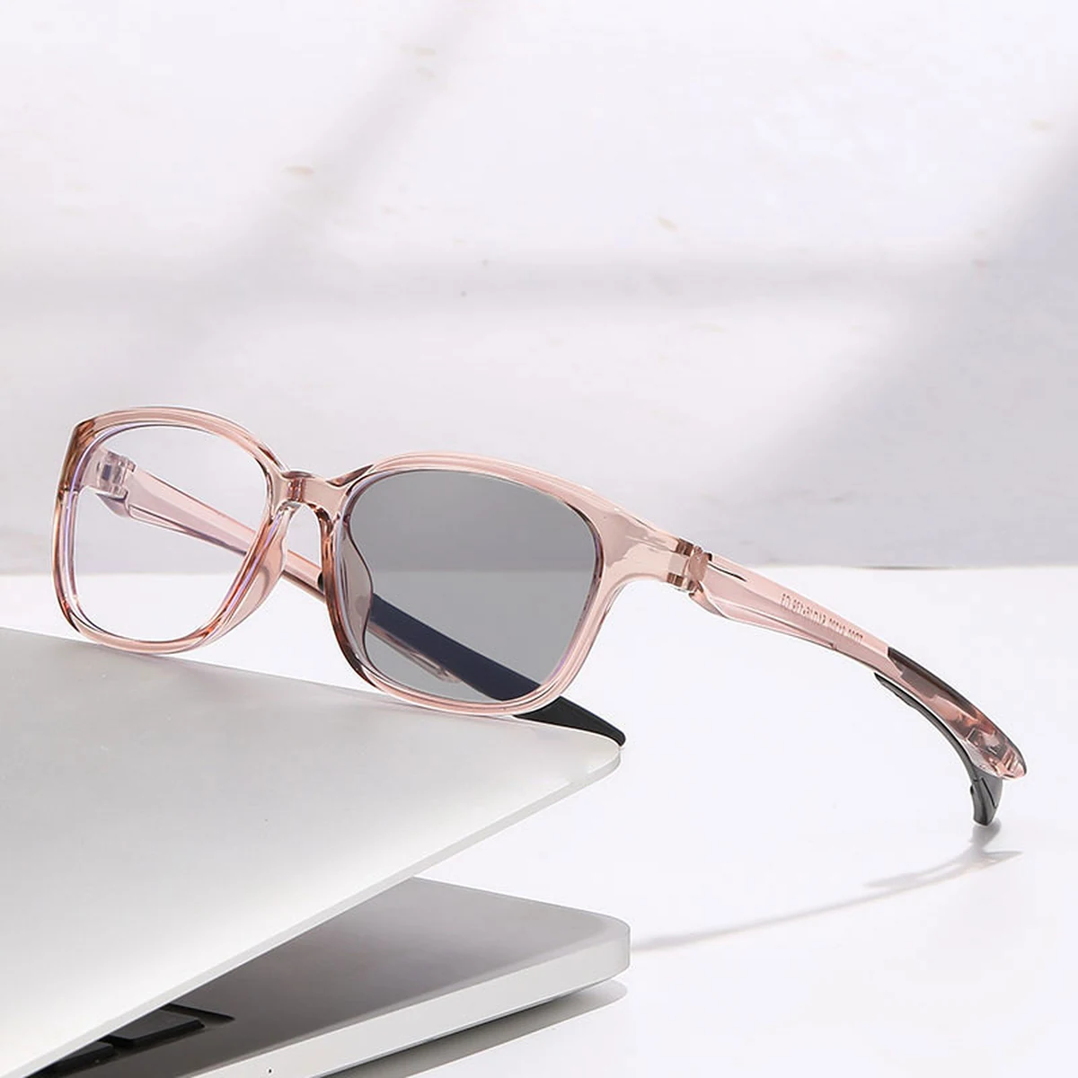 Eterlens GRAVITY 砂塵・花粉対策 多焦点遠近両用スマート調光ビッグフレーム老眼鏡 - 商品画像 12/17 (Square Progressive)