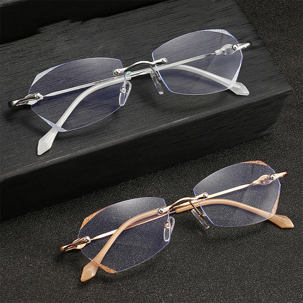 Eterlens『Diadème』(ディアデム) | 新作ダイヤモンドカットリムレスファッション老眼鏡 - 商品画像 3/7 (Rimless RxReady)