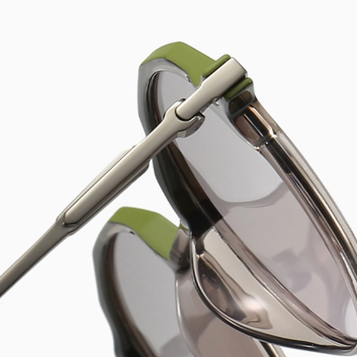 Eterlens | 10g レトロ風ラウンドフレームTR90 | 偏光レンズUV400 | ヒップホップ系サングラス - 商品画像 3/10 (Round Polar)