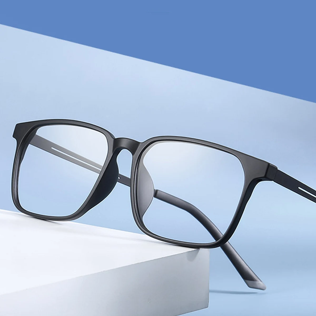 9.8g 超軽量チタンブルーライト対策老眼鏡 | Square BlueGuard - 商品画像 3/7