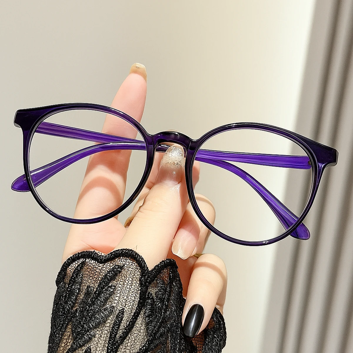8.7g 超軽量ブルーライトカット若見え老眼鏡 | 目に負担を感じない軽やかさ | Eterlens