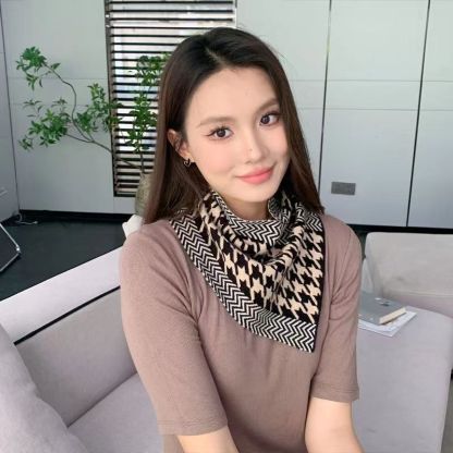 護衣領百搭針織三角巾