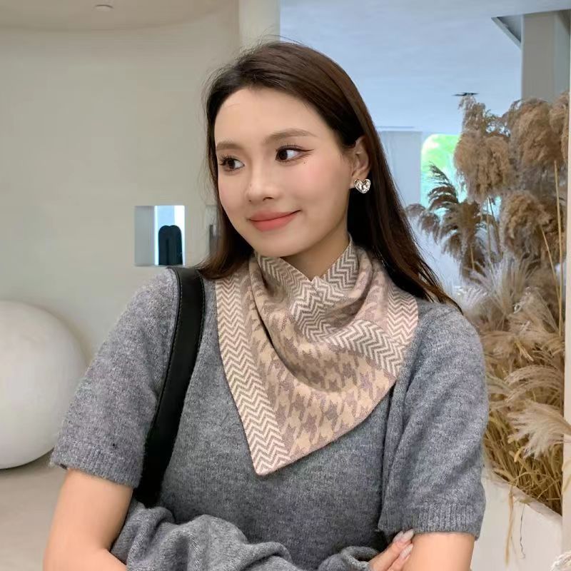護衣領百搭針織三角巾