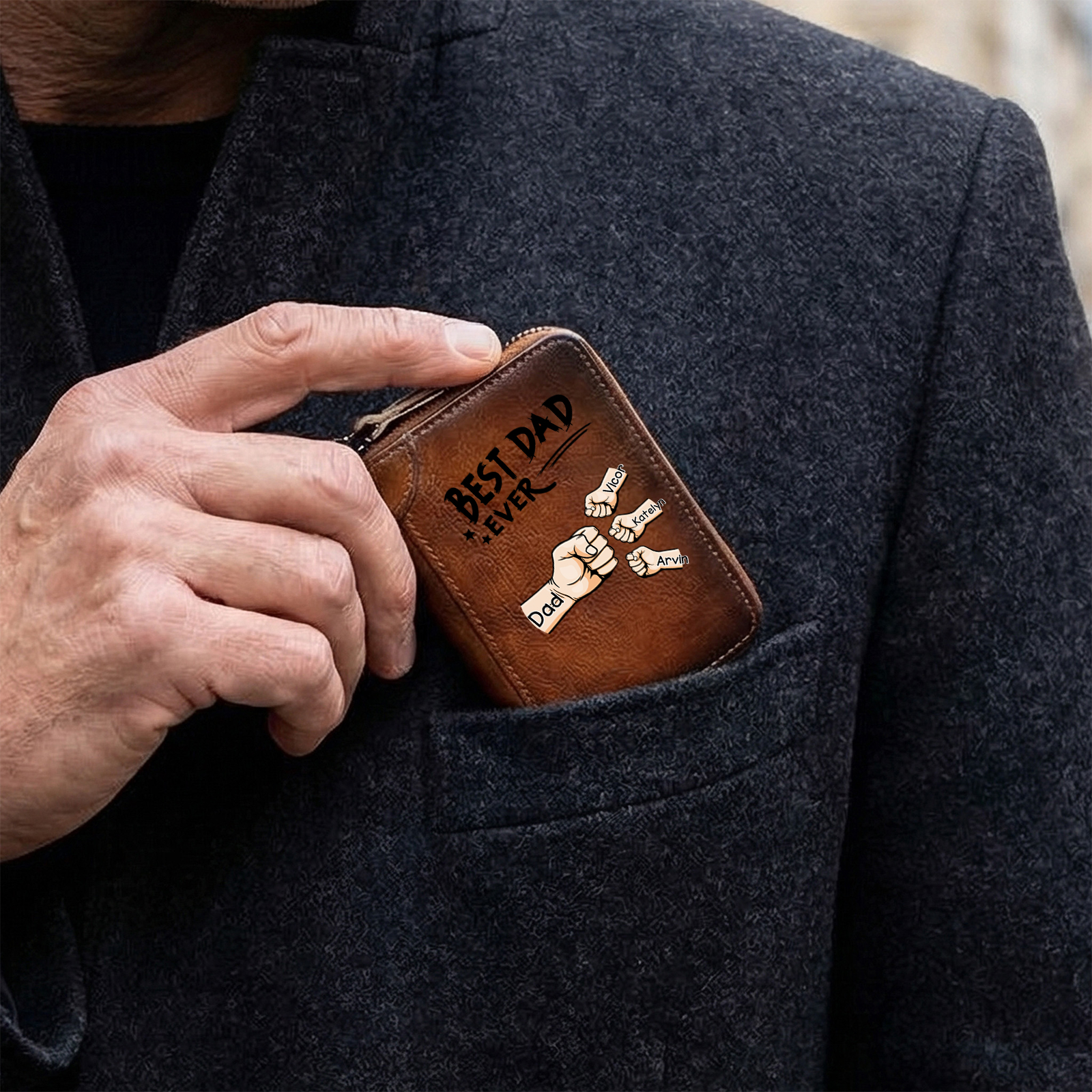 Personalised Genuine Leather Card Holder with 1–6 Names and Fist Bumps, Zipped Wallet for Dad/Grandad