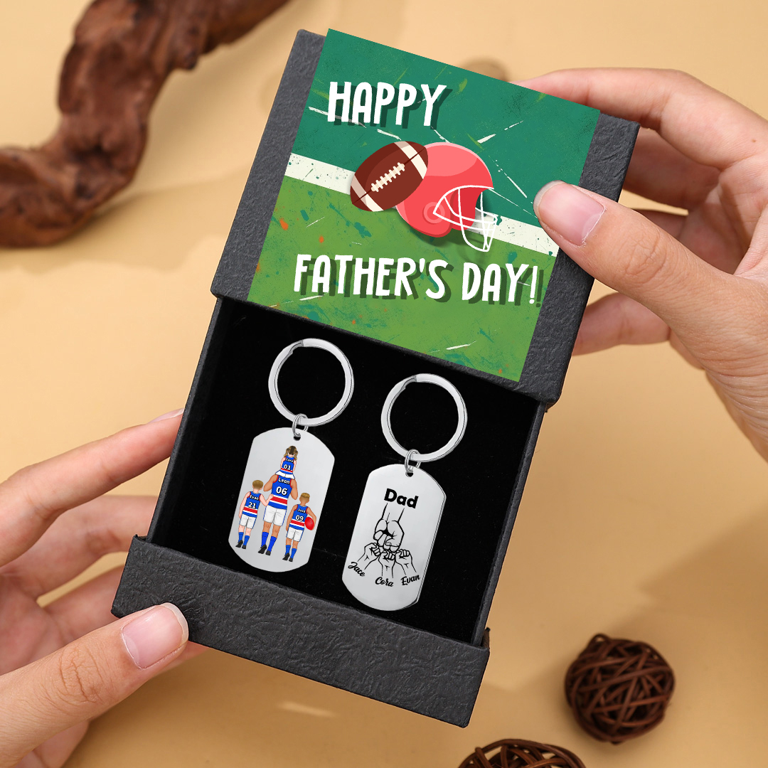 Personalised Australian Rules Football Family Keychain Custom 2–4 Names Fist Bump Keychain Fathers Day Gift for Dad/Grandpa