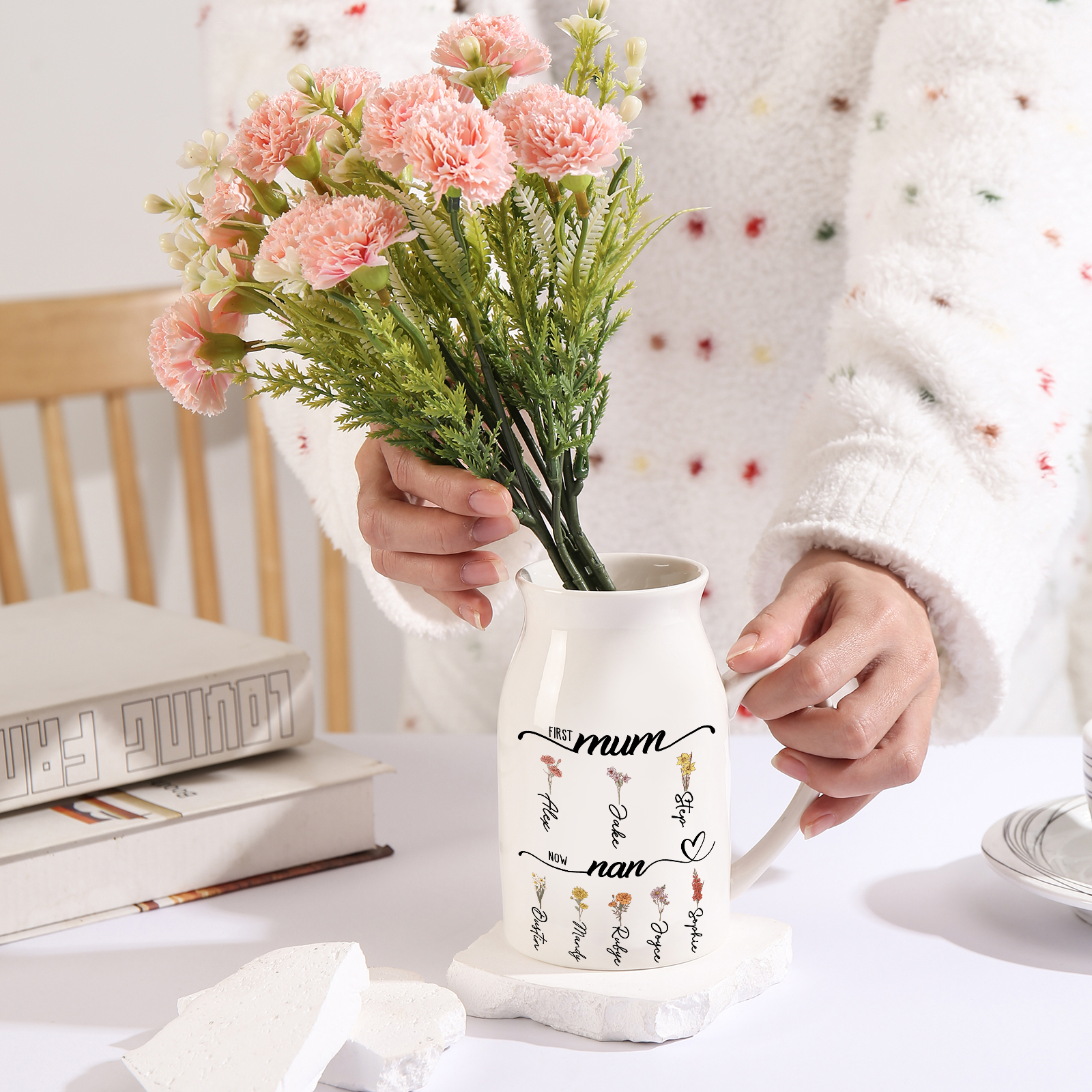 Birth Flower Vase Personalised Ceramic Vase Custom 2-12 Names Gift for Mum, Nan or Grandma | Jessemade