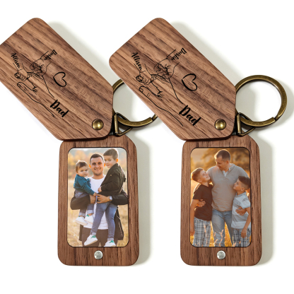 Personalised Wooden Photo Keyring with 2–6 Names, Father's Day Gift for Dad