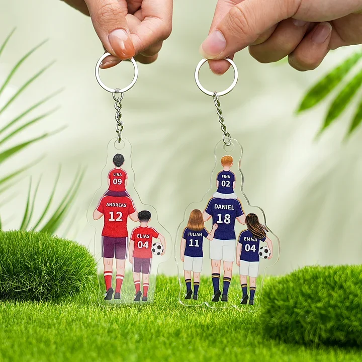 Personalised Soccer Family Hanging Ornament Custom 2–9 Names Football Keychain Acrylic Pendant Father's Day Gifts