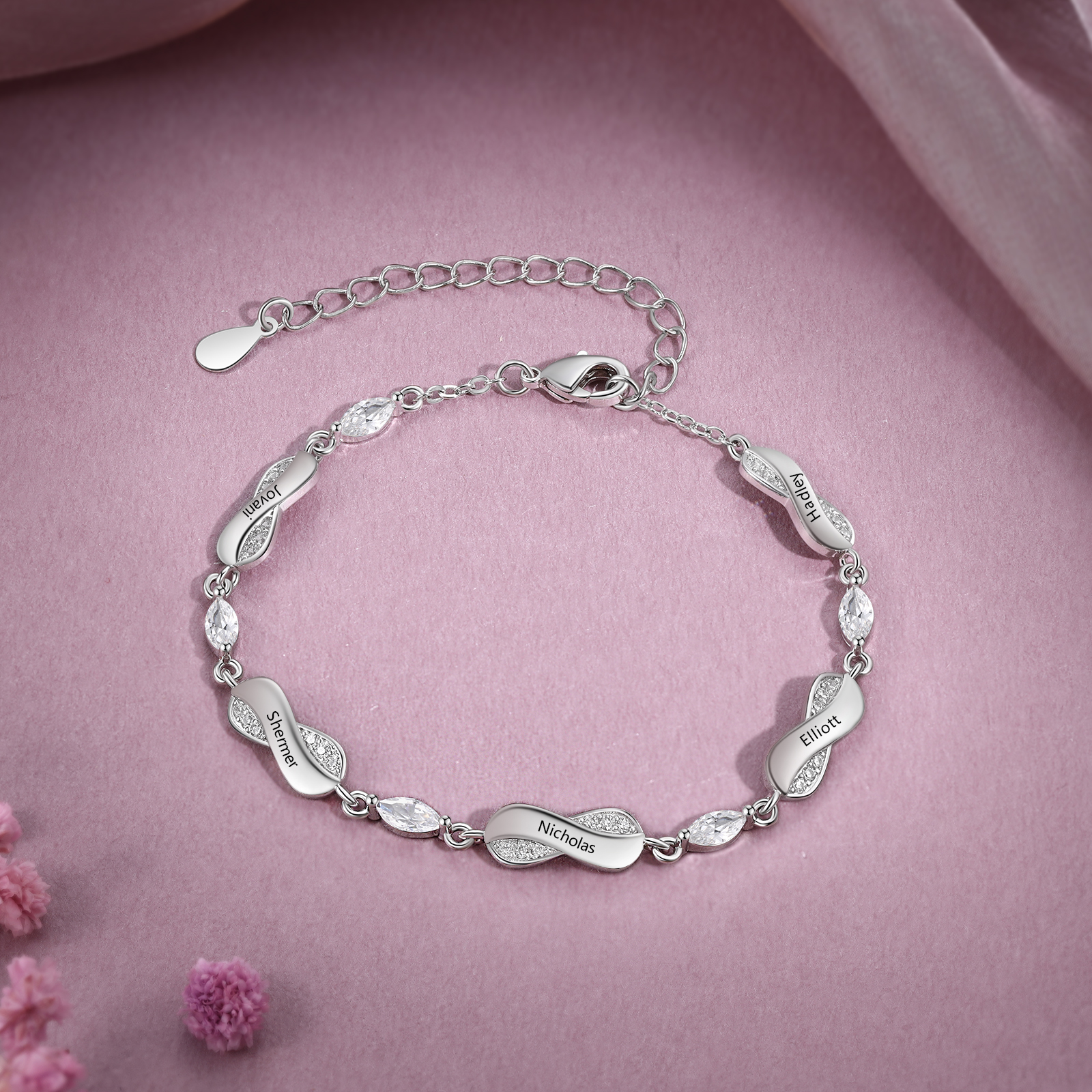 Infinity Bracelet Personalised with 5 Names Oval Shape Family Bracelet for Mom