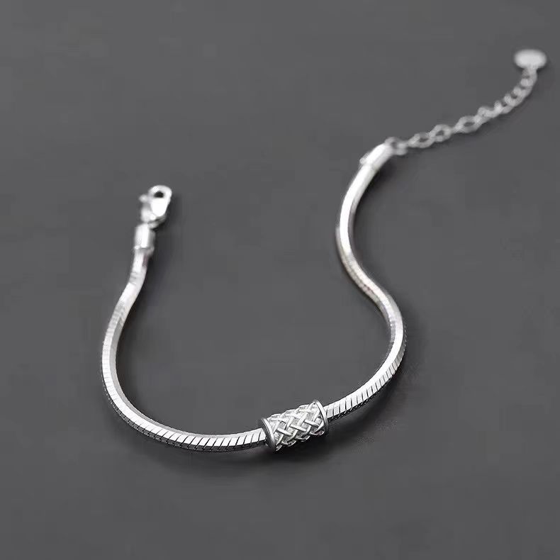 Sleek Silver-Tone Bracelet with Woven Detail – Timeless Minimalist Design For Men | Jessemade