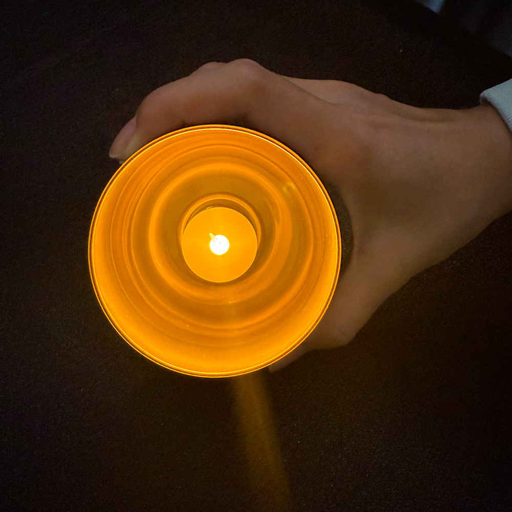 Personalised Glass Candle Holder with Fist Bump, Customisable with 1–8 Kids’ Names and Fists for Dad/Grandad