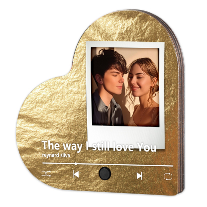 Personalised Music Player with Photo Flowing Gold Heart-Shaped Magnet Gift for Couple