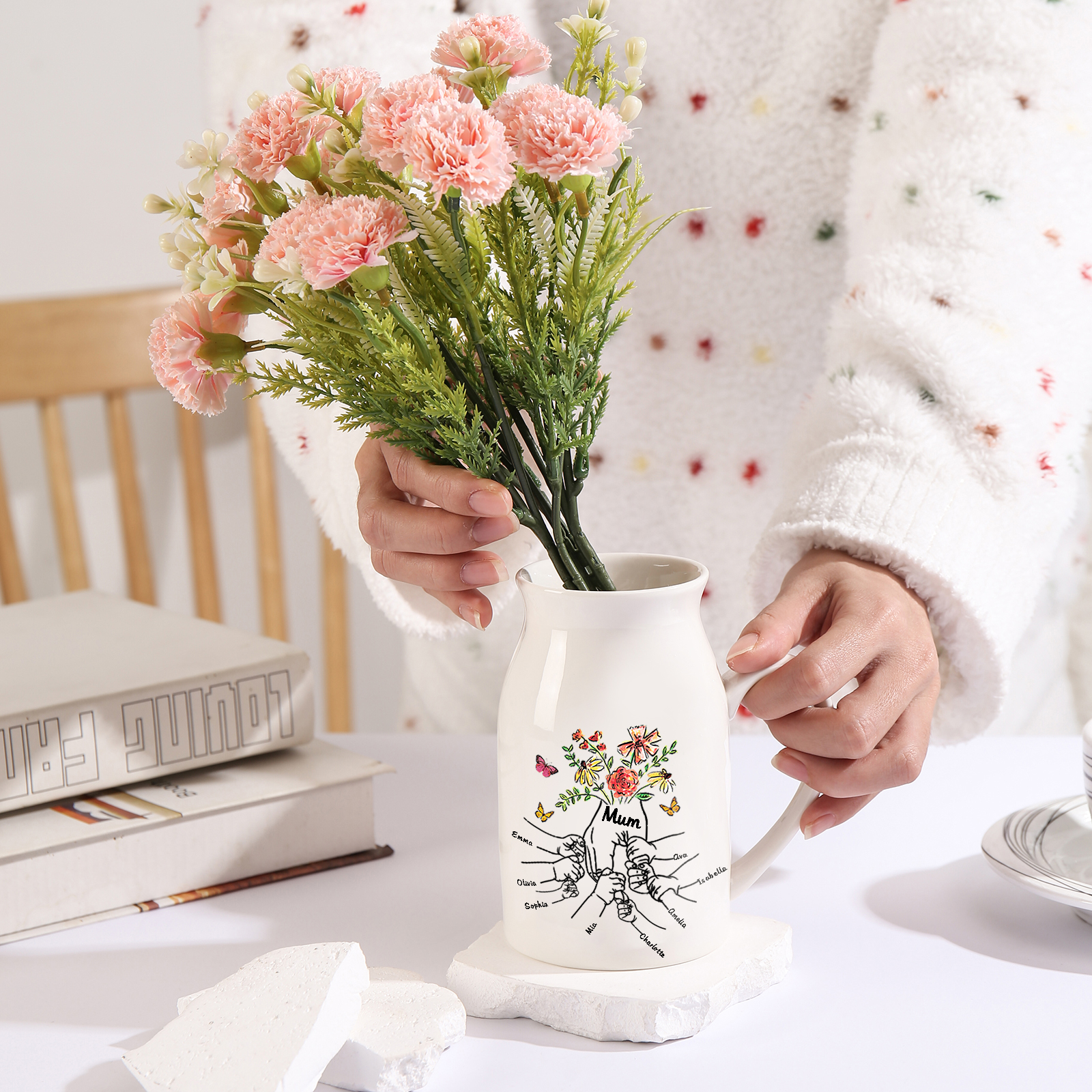 Personalised Ceramic Vase Custom 8 Names and 1 Text Vase Hand in Hand Mother's day Gift | Jessemade