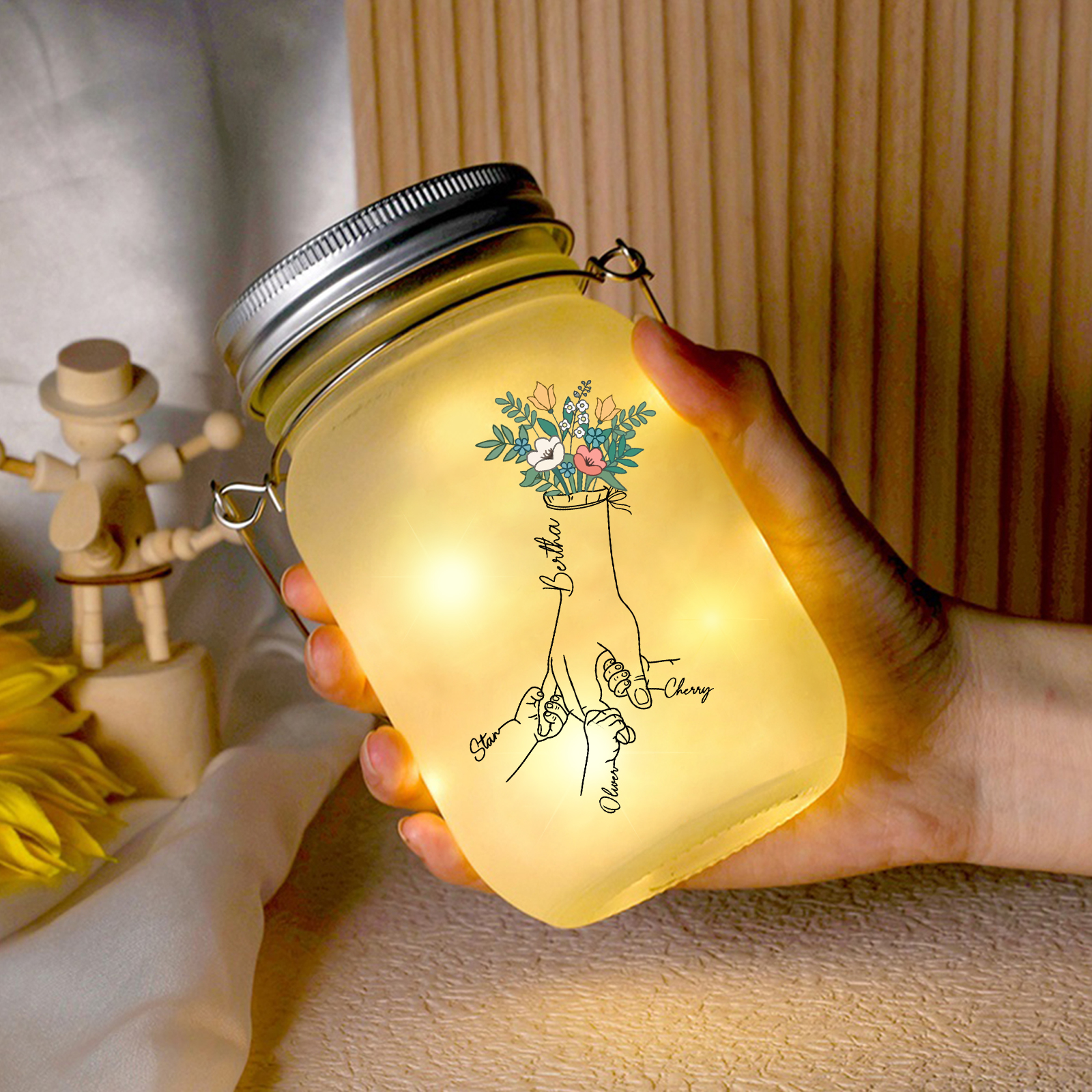 Personalised Holding Hand Flower Mason Jar Custom 2-7 Names Family Gift Solar Light Bottle for Christmas