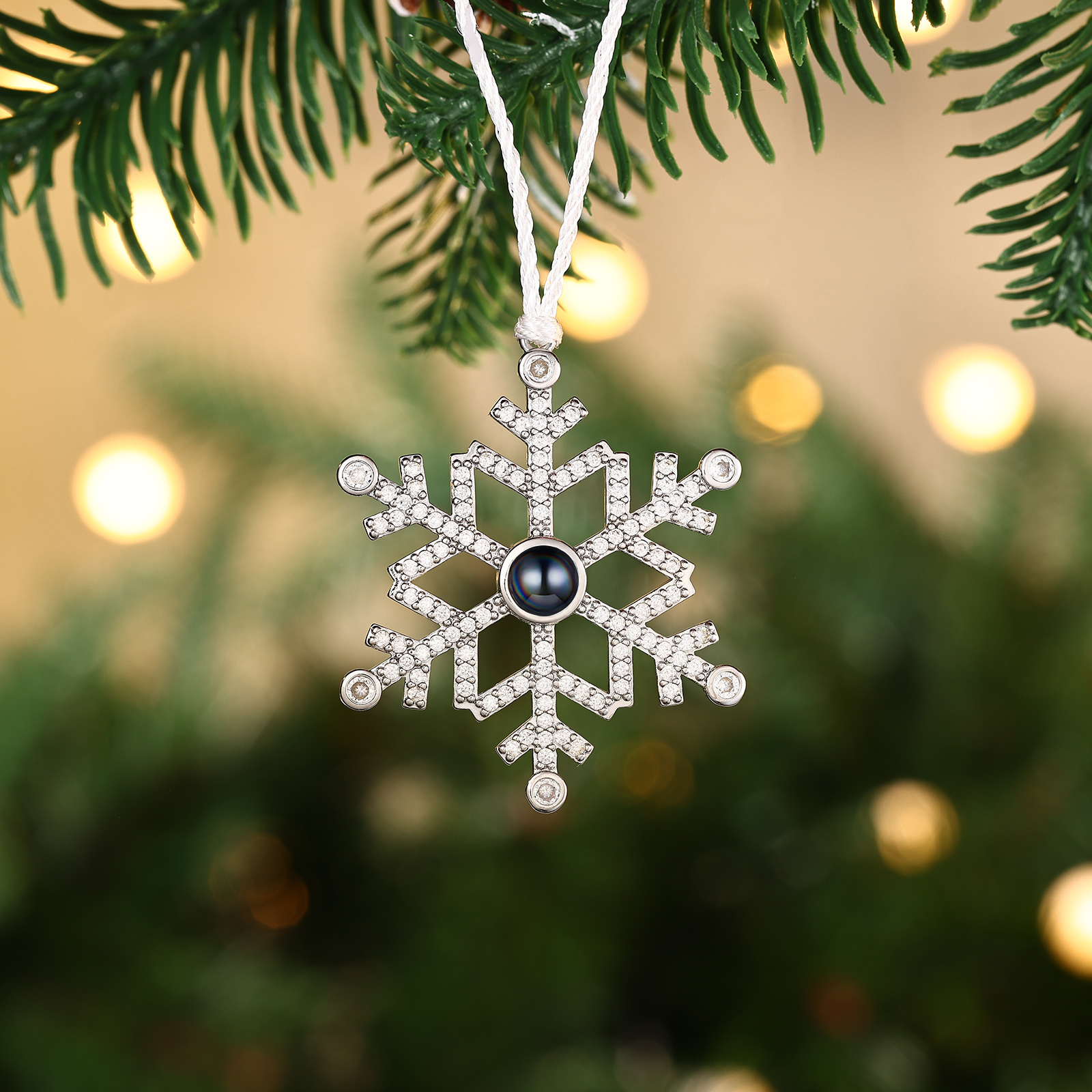 Snowflake Projection Hanging Ornaments Customised Photo Christmas Ornaments Personalised Gifts For Family/Friends