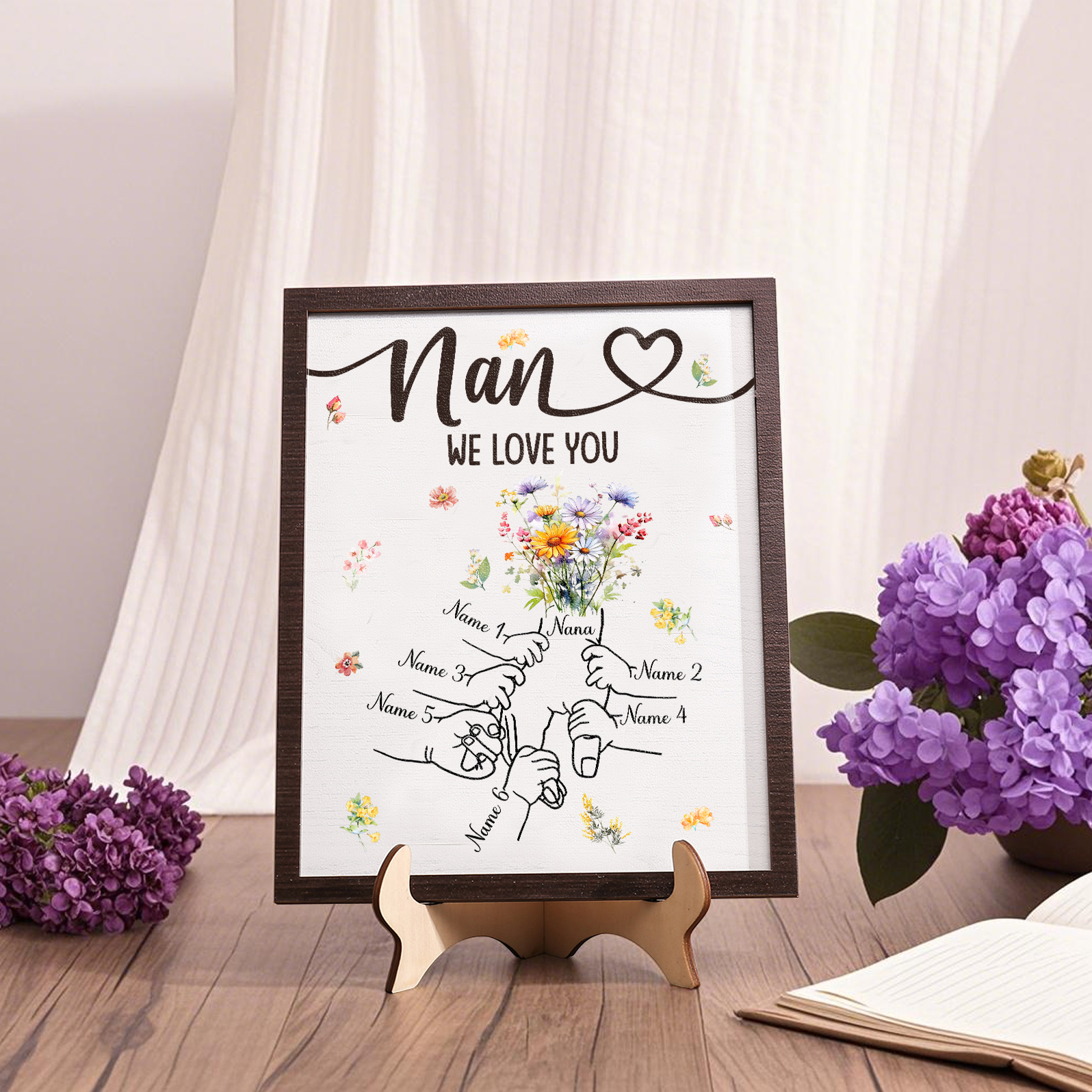 Custom Wooden Hand-in-Hand Plaque for Mum – Personalised Mother's Day Gift with 1 Text & 6 Names | Jessemade