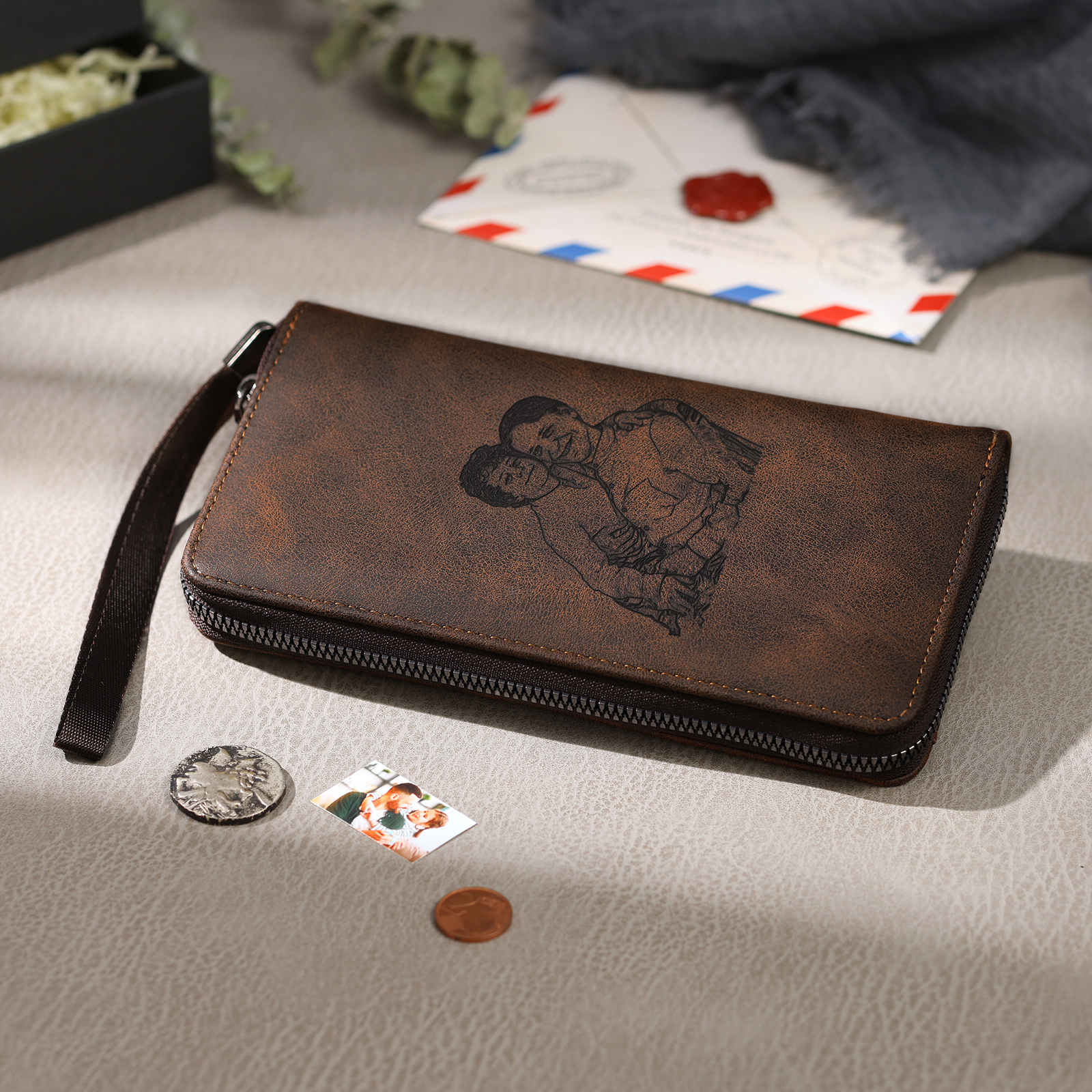 Personalised men's vintage-style wallet – engraved photo and name