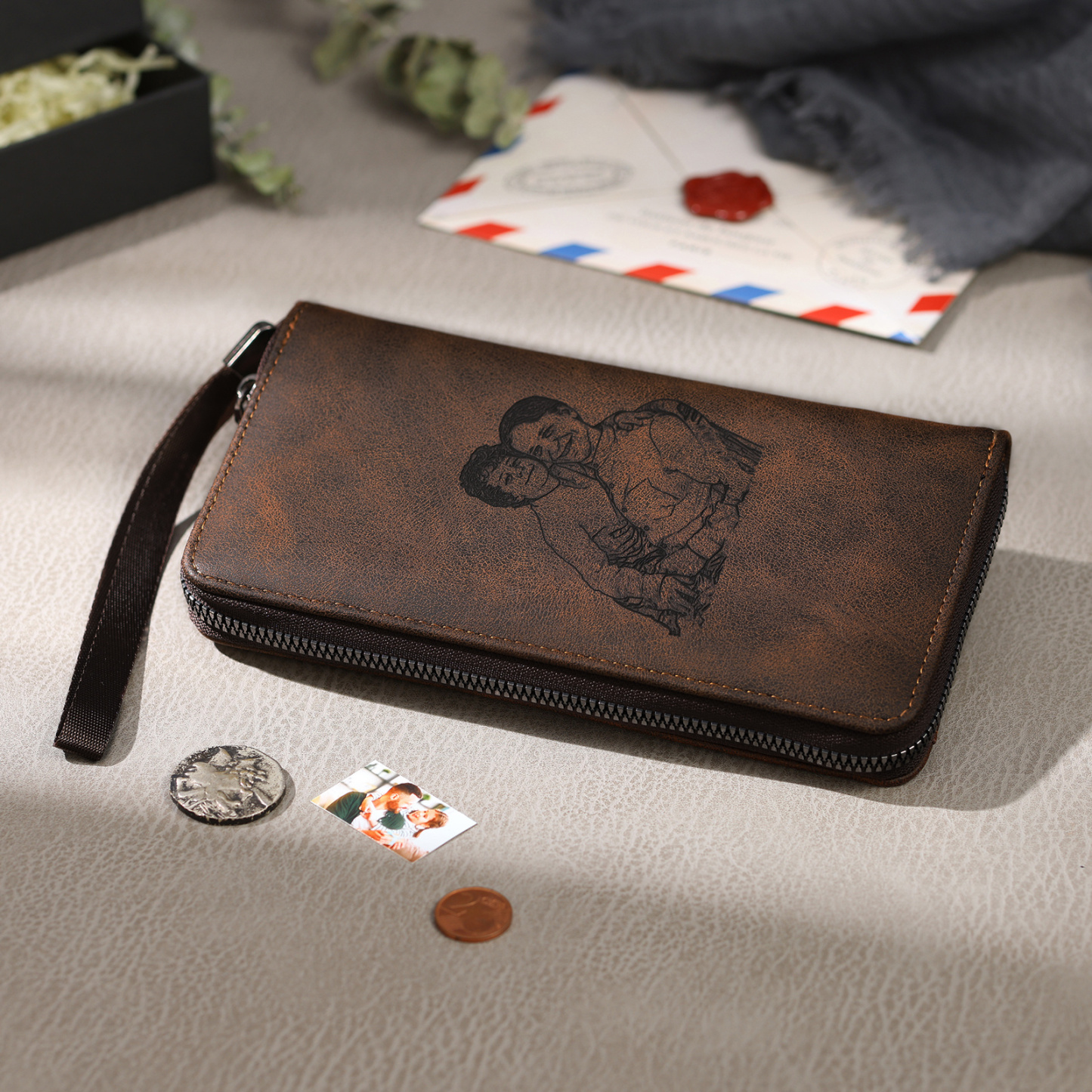 Personalised men's vintage-style wallet – engraved photo and name