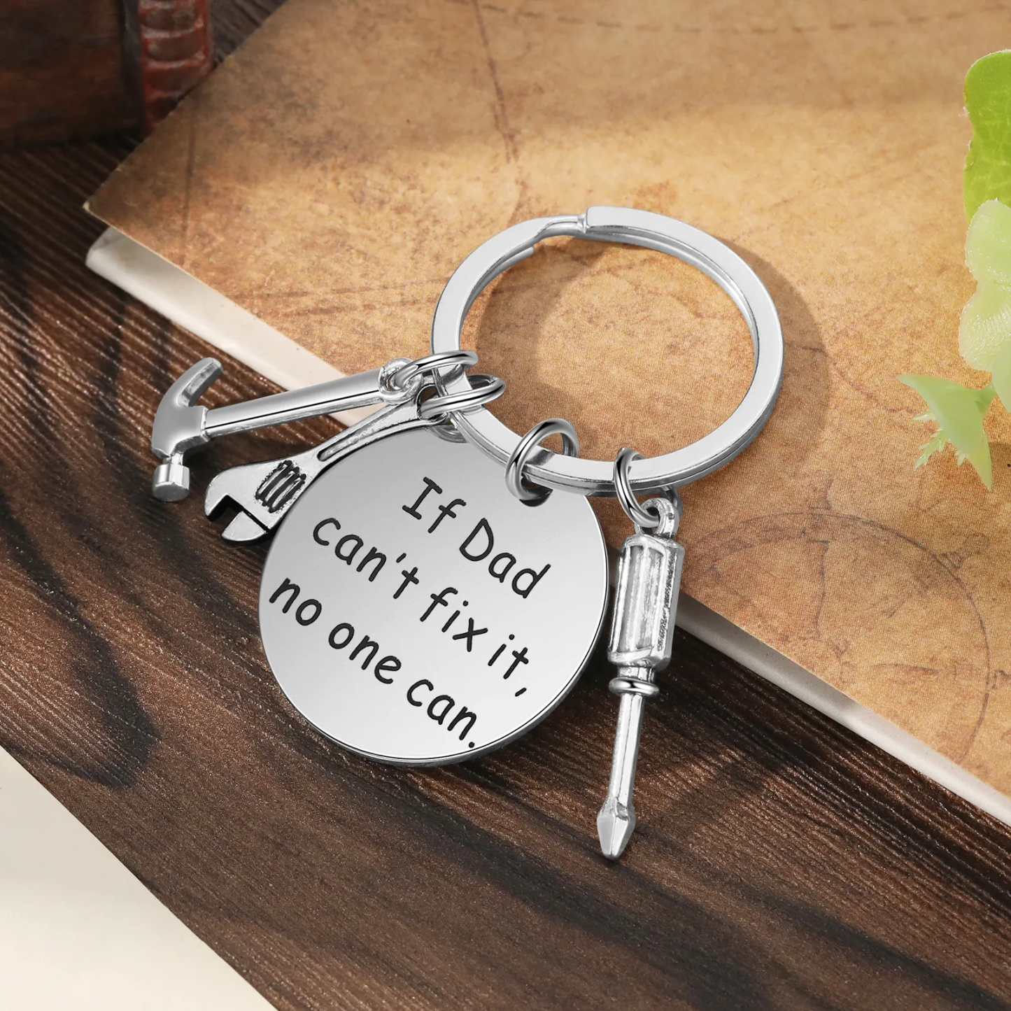 “If Dad Can’t Fix It, No One Can” Stainless Steel Keyring – Practical Gift for Dad | Jessemade