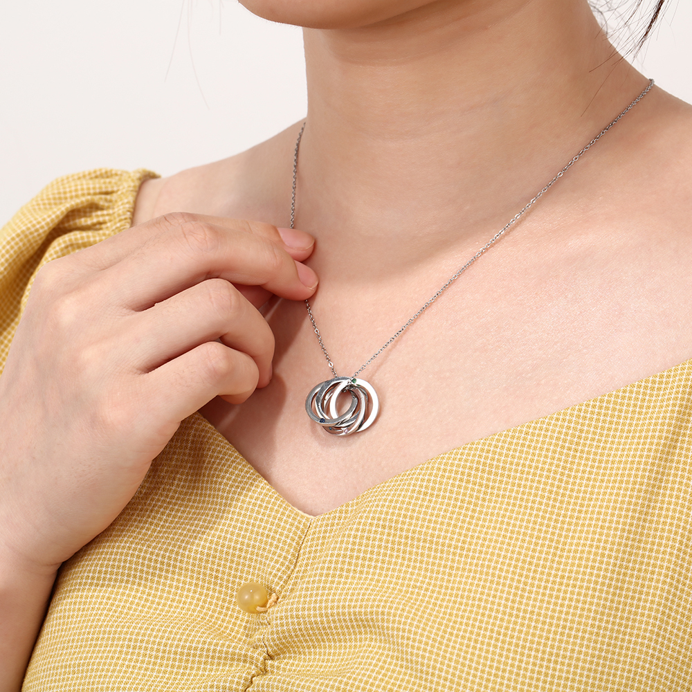 Personalised Russian Ring Necklace with 4 Stones Engraved 4 Names Interlocking Rings Necklace Gift For Mother