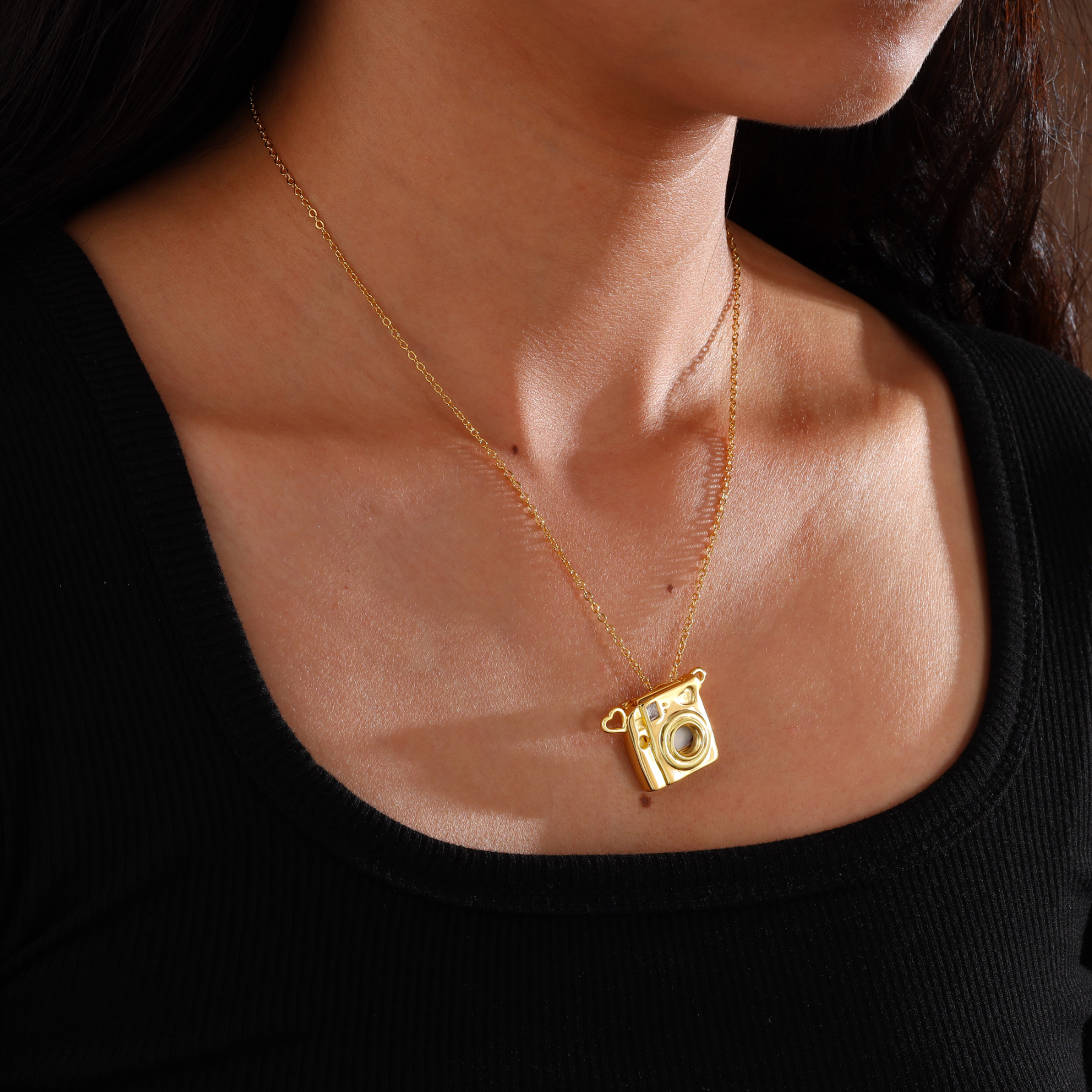 Personalized Photo Necklace - Camera Pendant Necklace with Customize 1 Photo for Her | Jessemade