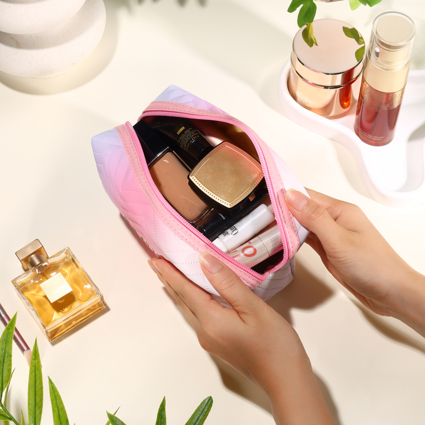 Personalised Embroidered Makeup Bag Teen Girls Small Travel Makeup Bag Zipper Bag Cosmetic Bag Waterproof Cute Rainbow Pink Gradient Makeup Bag