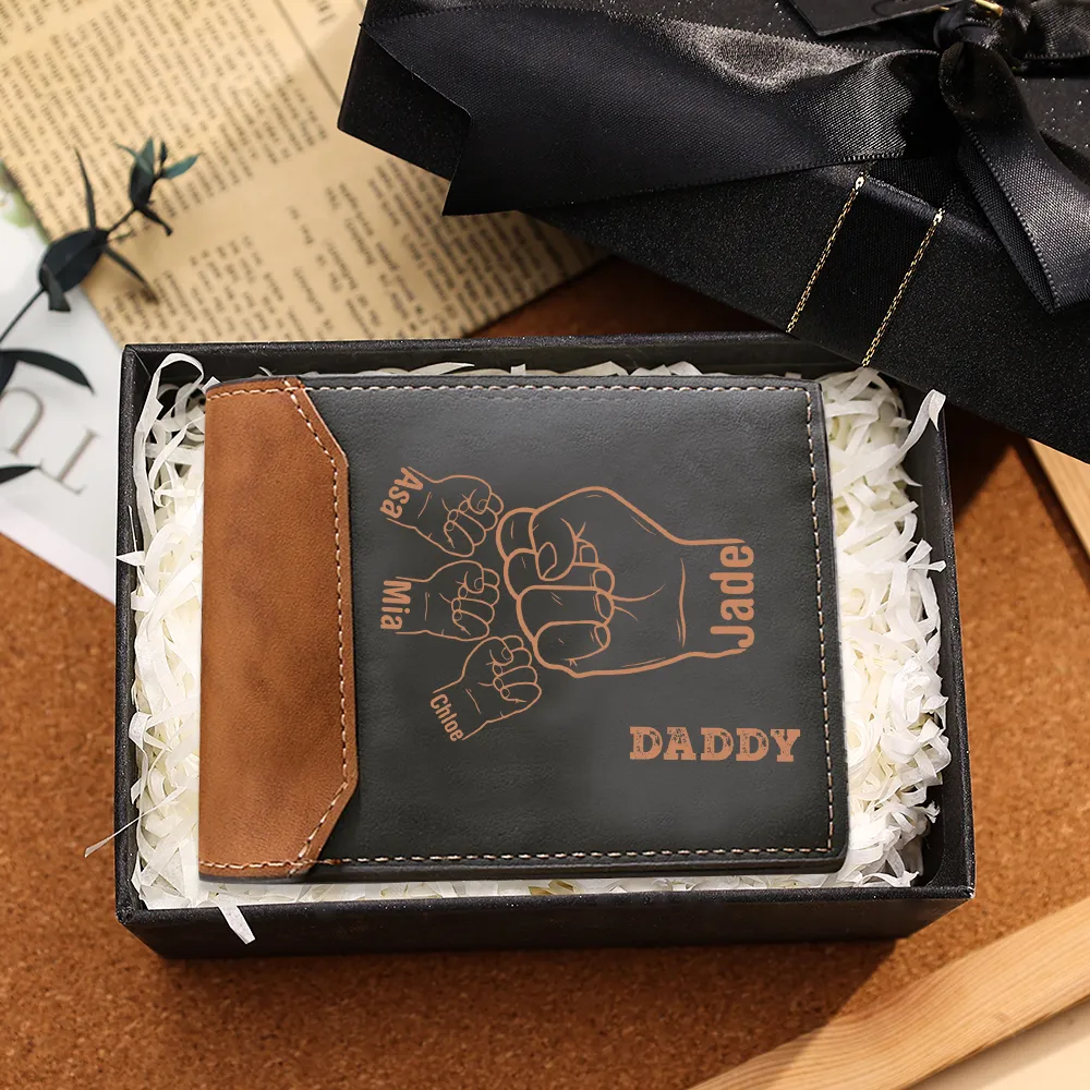 Personalised Men's Leather Wallet with 2–9 Names and 1 Text Billfold Wallet Fist Bump Gift for Dad/Grandpa | Jessemade-Jessemade AU