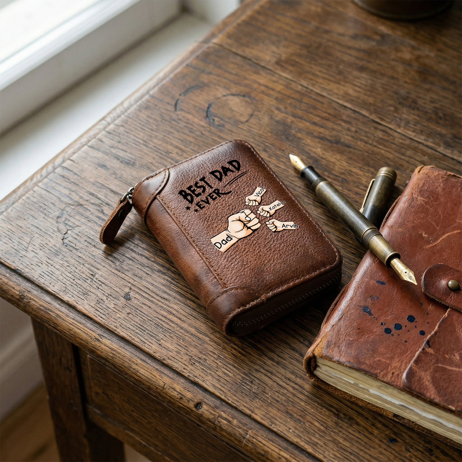 Personalised Genuine Leather Card Holder with 1–6 Names and Fist Bumps, Zipped Wallet for Dad/Grandad