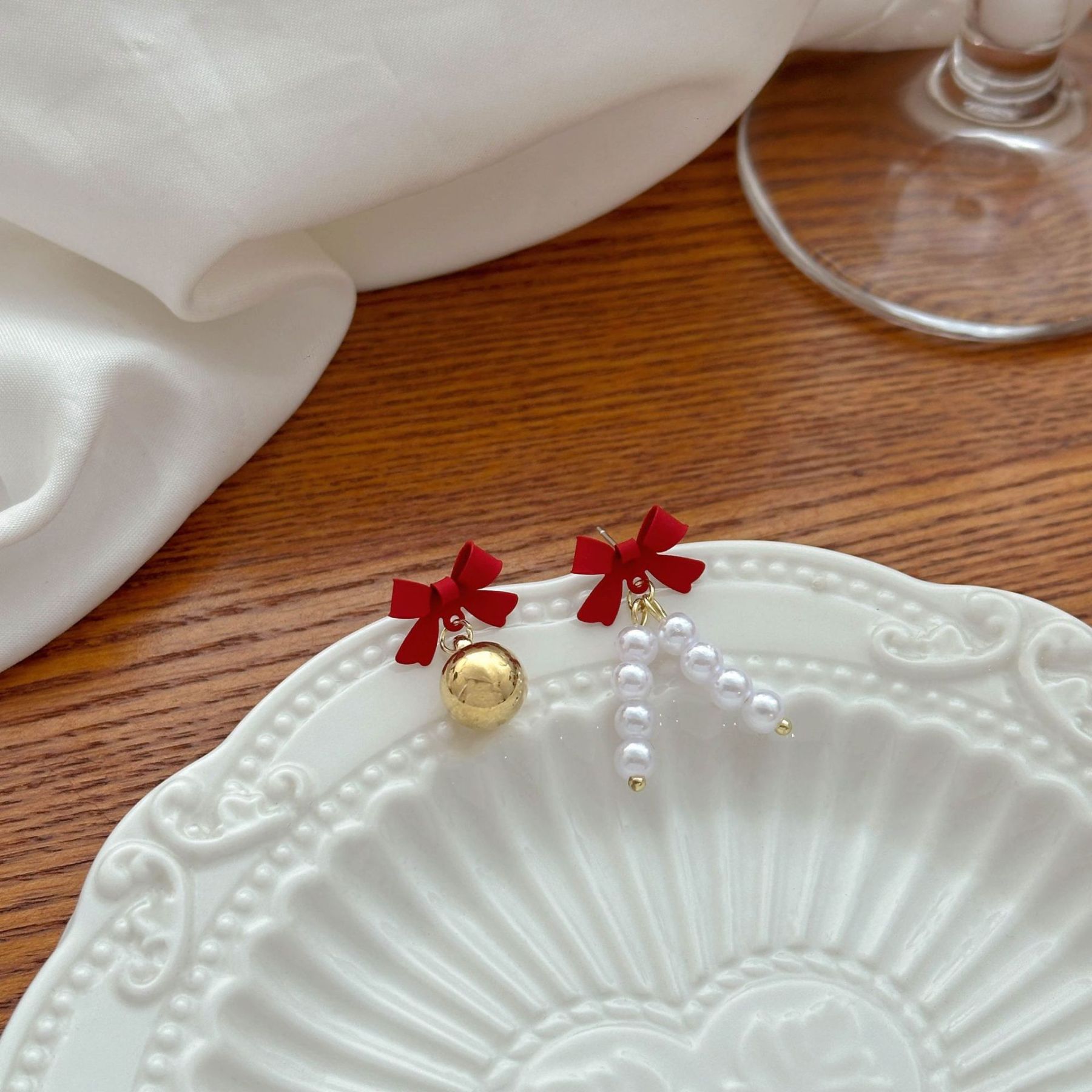 Christmas Asymmetrical Bow & Pearl Earrings Festive Holiday Gift-Jessemade AU