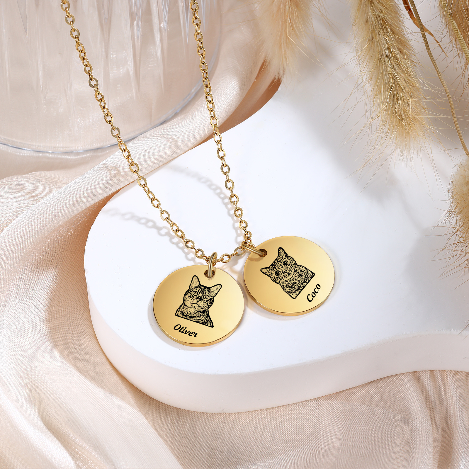 Personalised Necklace with 1-3 Photos and Pet Names – Keepsake Gift for Pets | Jessemade