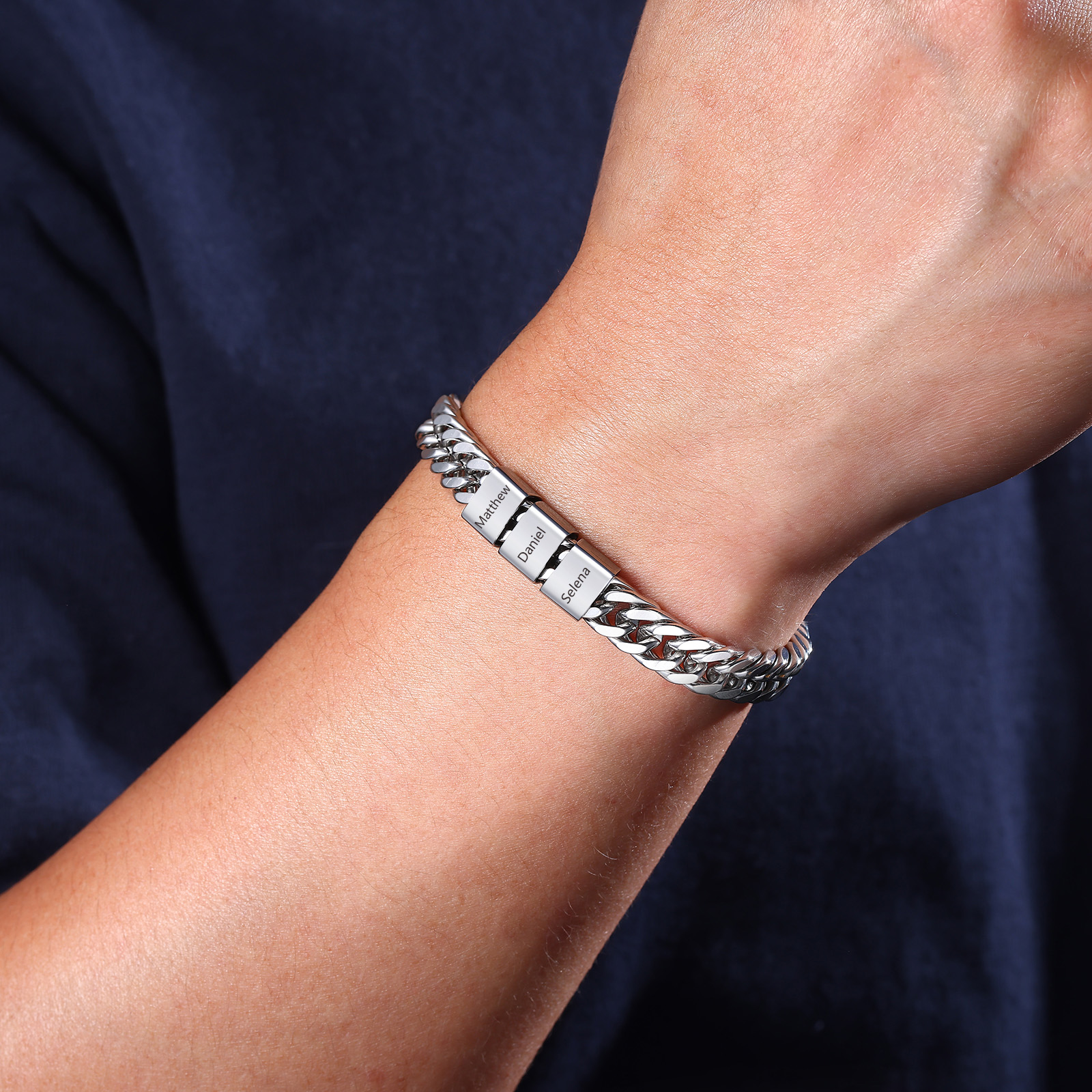 Personalised Men's Bracelet for Dad –  Engraved 2-6 Names, Cuban Link Bracelet Gift with Card and Box | Jessemade