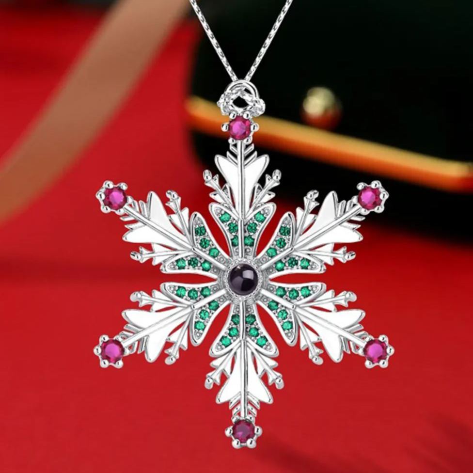 Personalised Christmas Tree Ornaments with Photo Projection Hanging Snowflake Gifts For Family/Friends