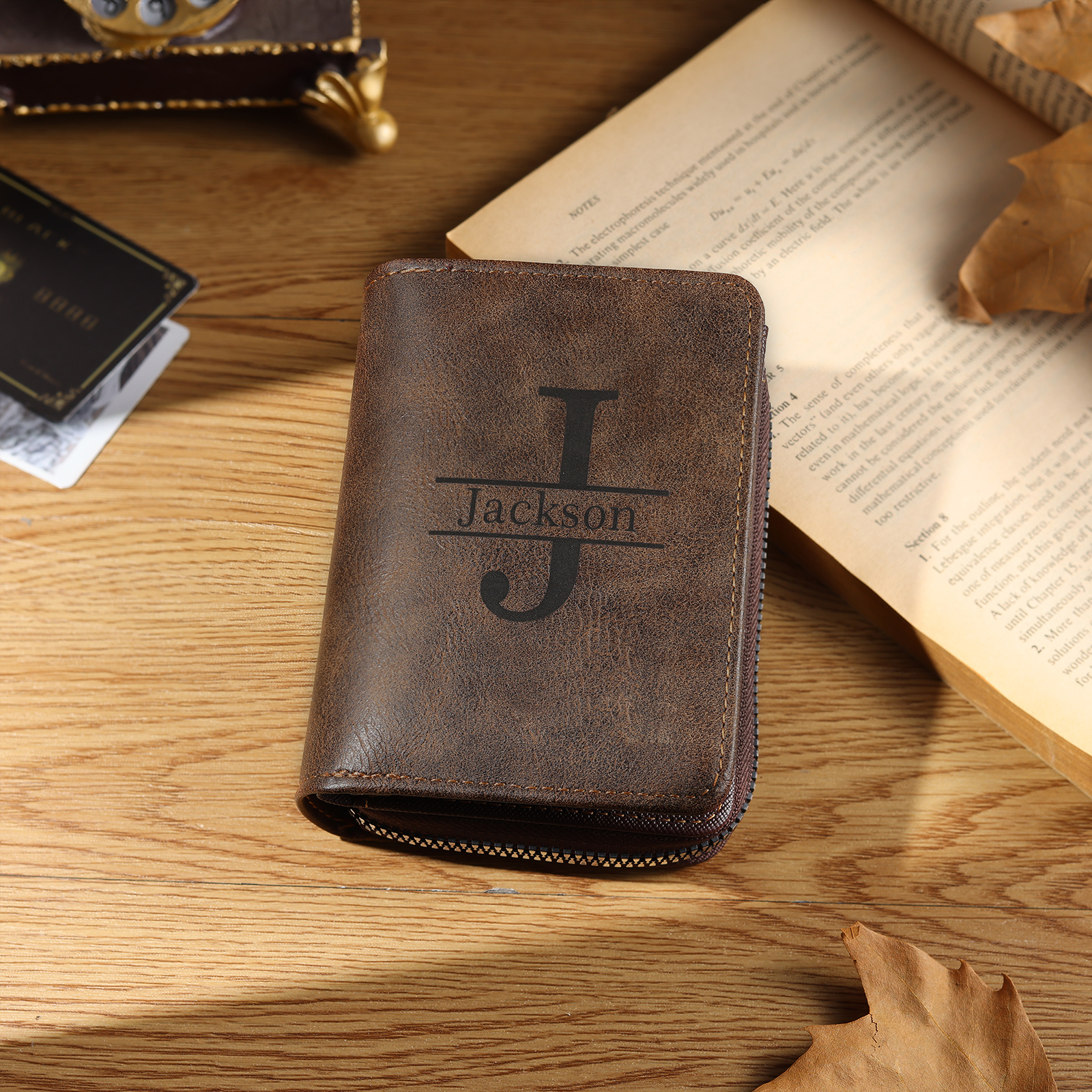 Personalised vintage men's wallet, zipped – photo engraved with name and initials
