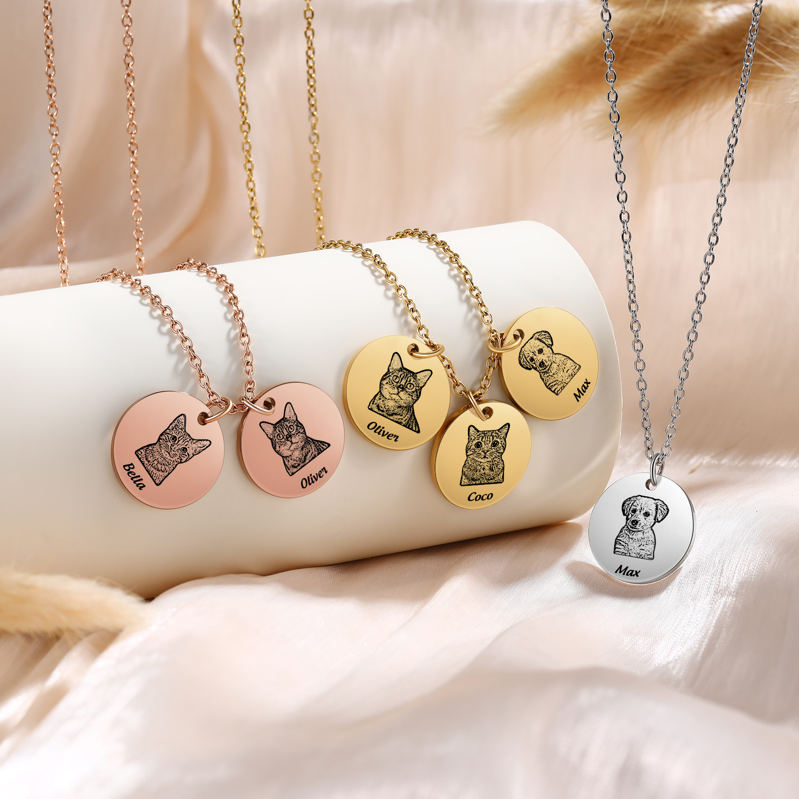 Personalised Necklace with 1-3 Photos and Pet Names – Keepsake Gift for Pets | Jessemade