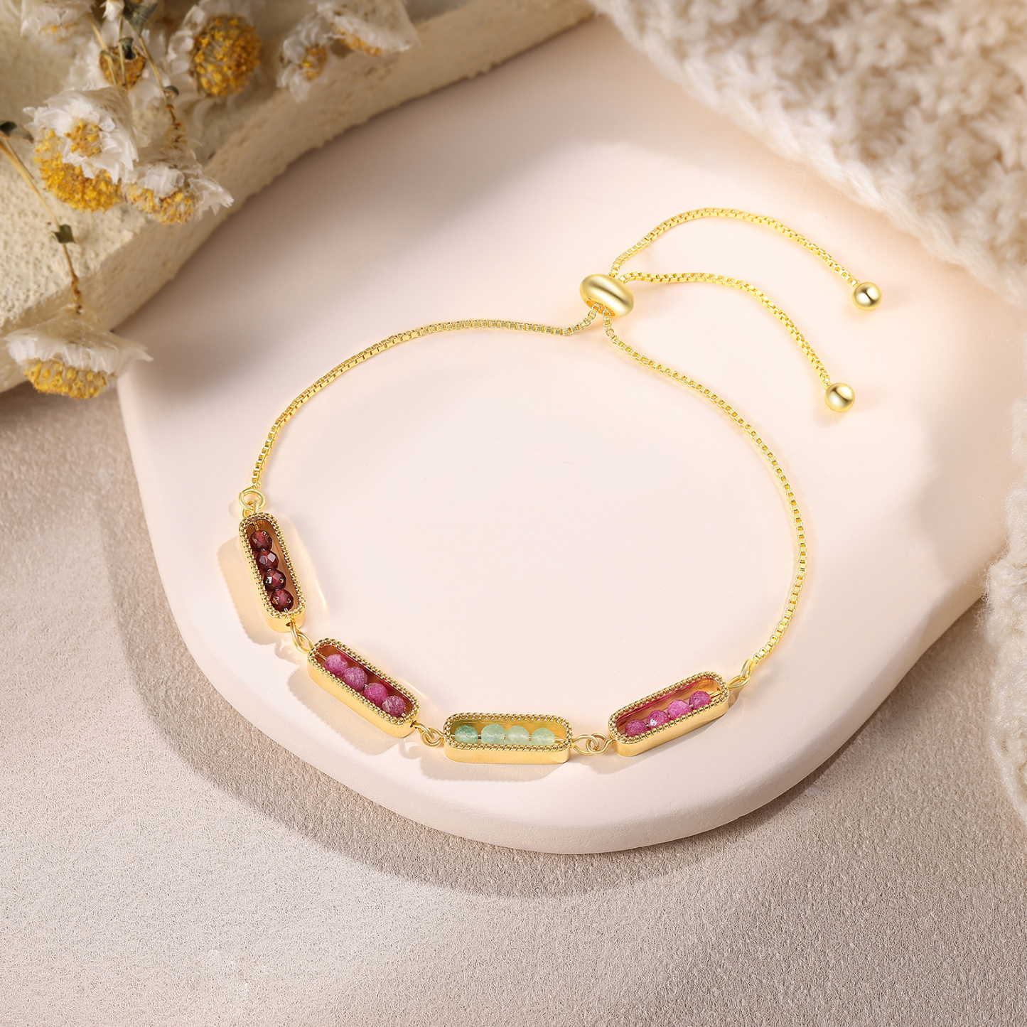 Personalised bar bracelet with birthstone, adjustable in a minimalist design