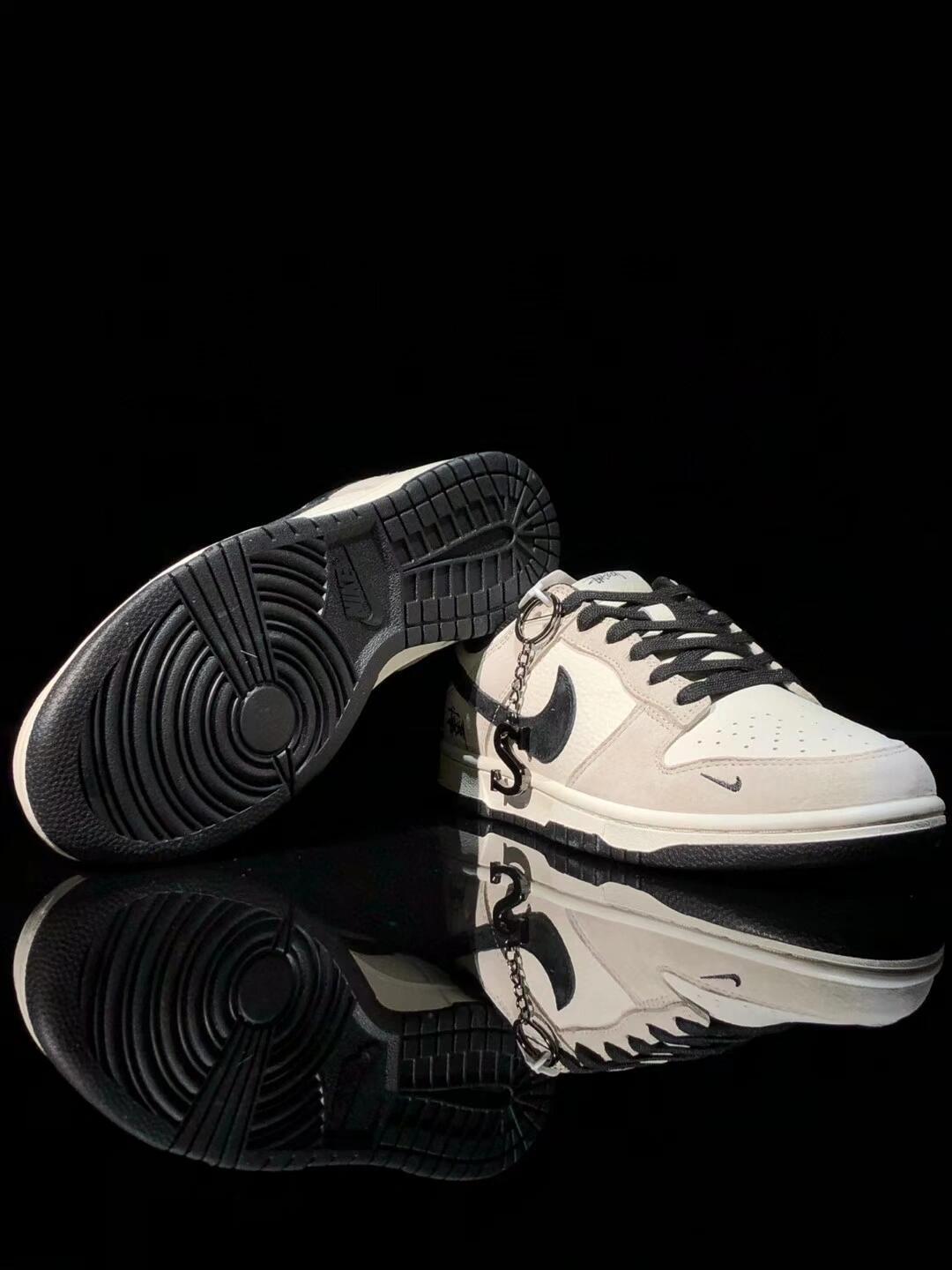 DUNK×Stussy斯图西  高雅黑