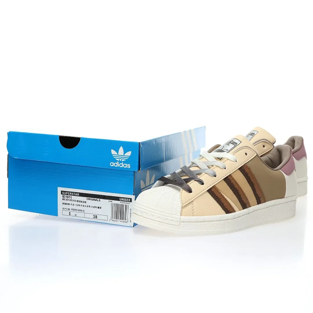 Adidas「貝殼頭」