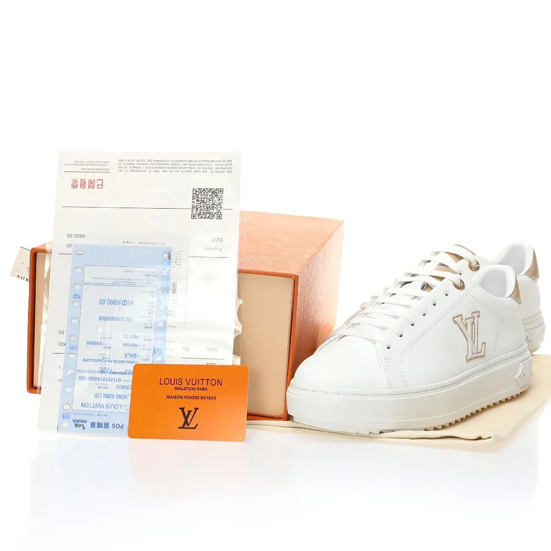 LOuIS VUITTON Time Out