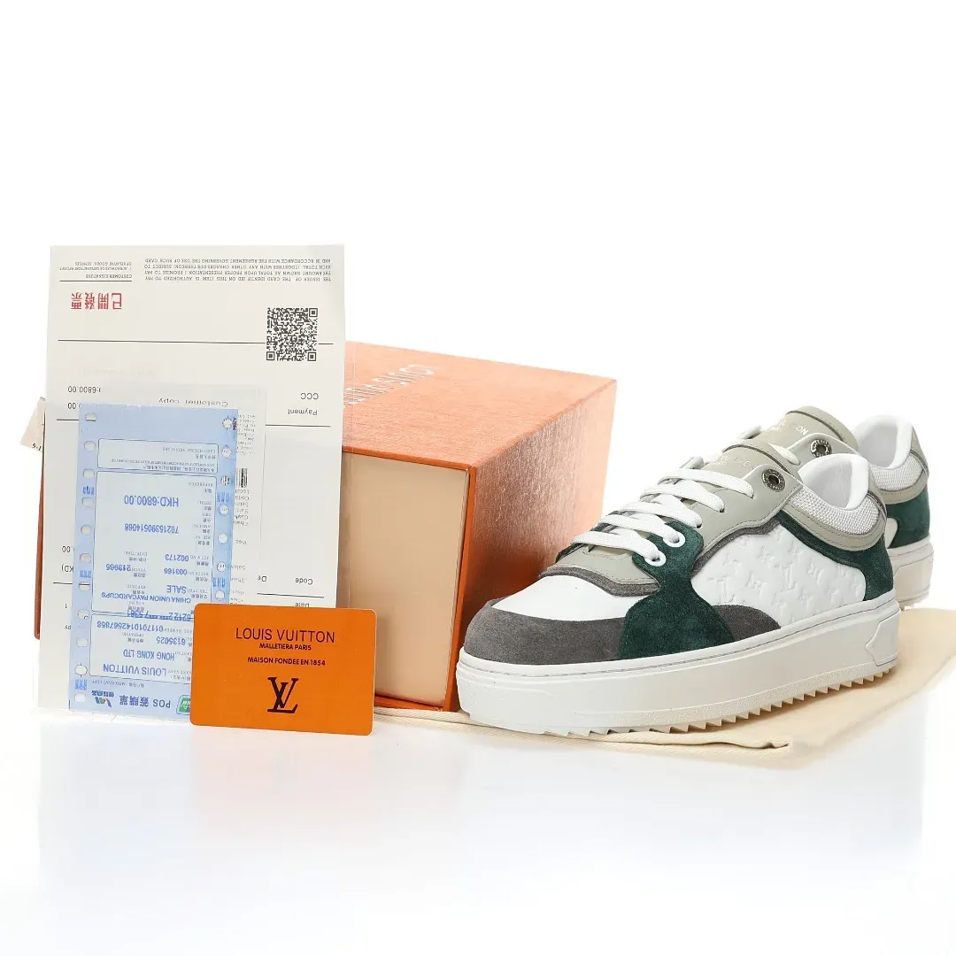 LOuIS VUITTON Time Out